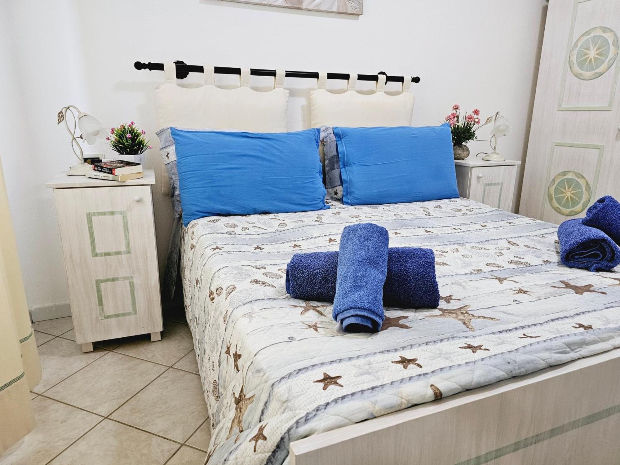 Апартаменти La Residenza Del Porto Санта-Тереза-Галлура Номер фото
